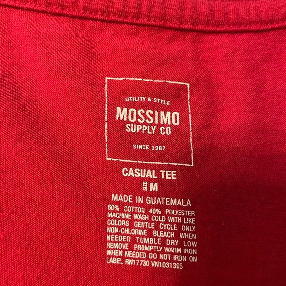Mossimo casual tee red medium - Picture 3 of 3